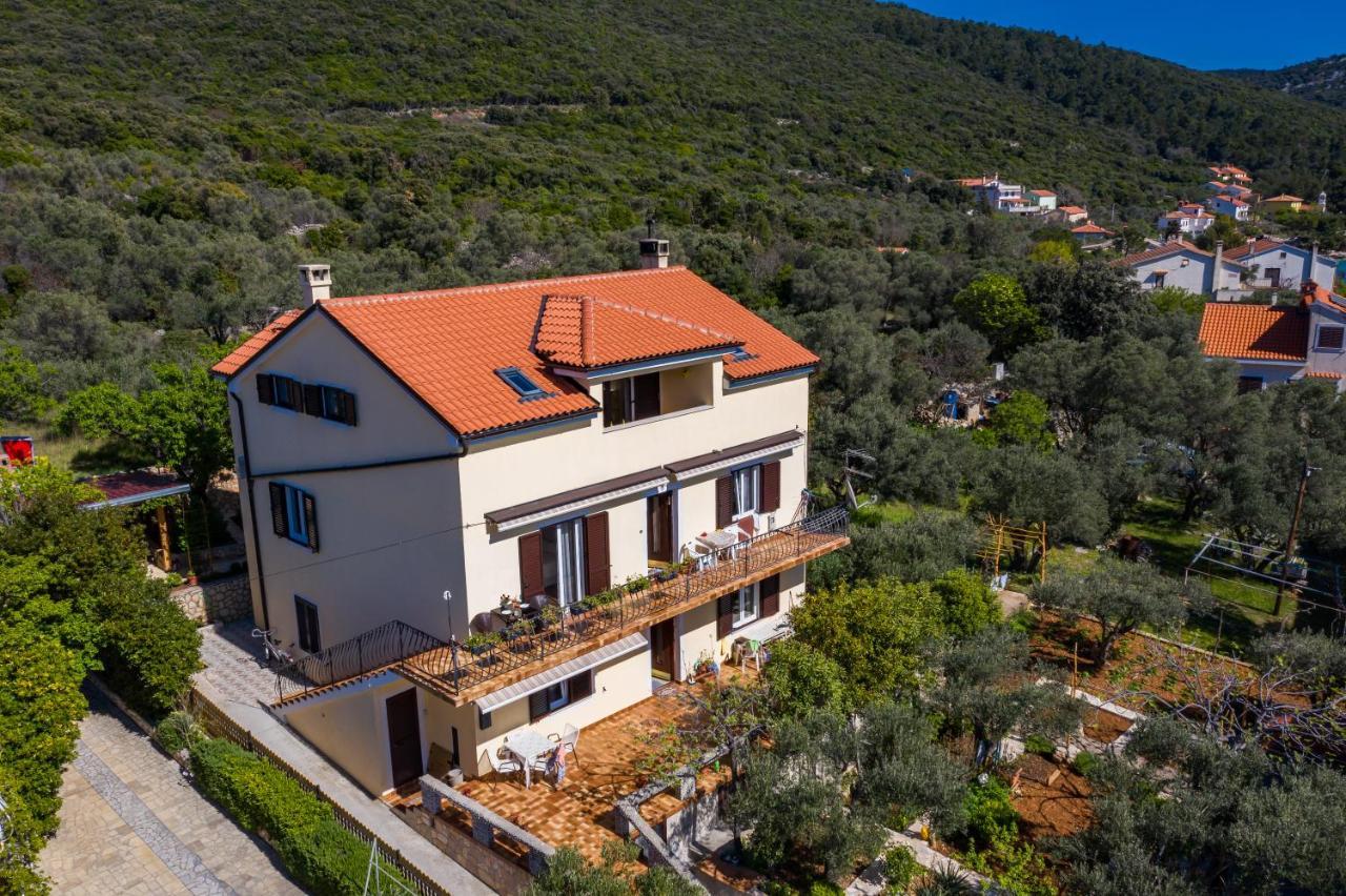 Apartament Marina