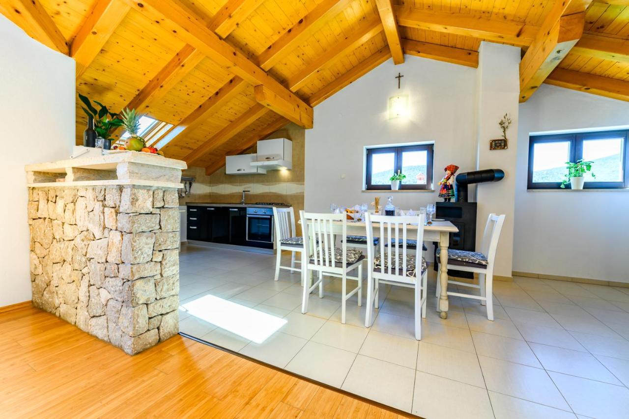 Apartament Marina